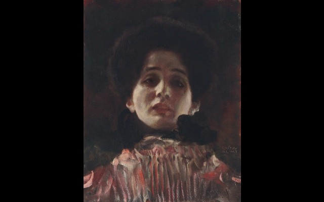 Dame en face mit plisiertem Kleid (circa 1898)