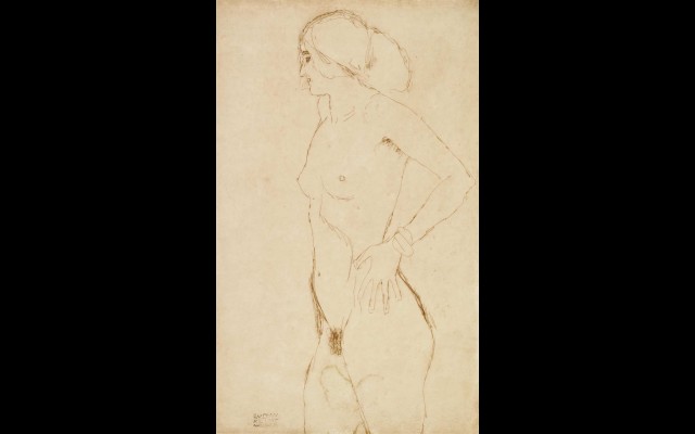 Standing nude girl, facing left (1910)